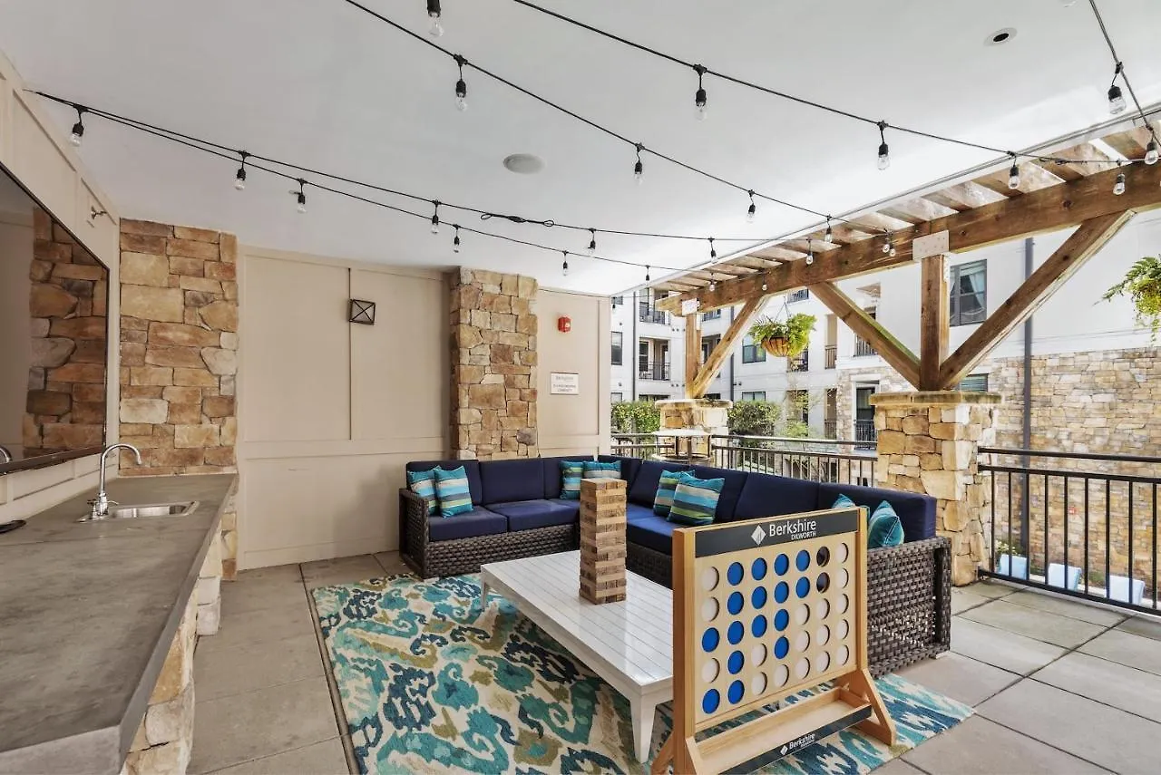 Kasa Dilworth Charlotte Aparthotel