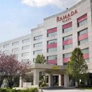 https://ramada-plaza.us-newyorkcity.com